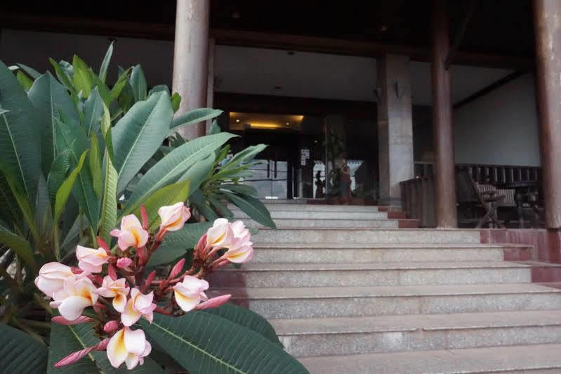 Sengtawan Riverside Hotel 万象 外观 照片